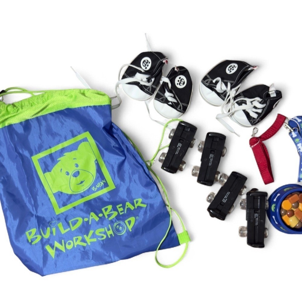 Build-A-Bear Workshop Accessory Lot w/ Shoes, Skates, Leashes, Bowl & Bag